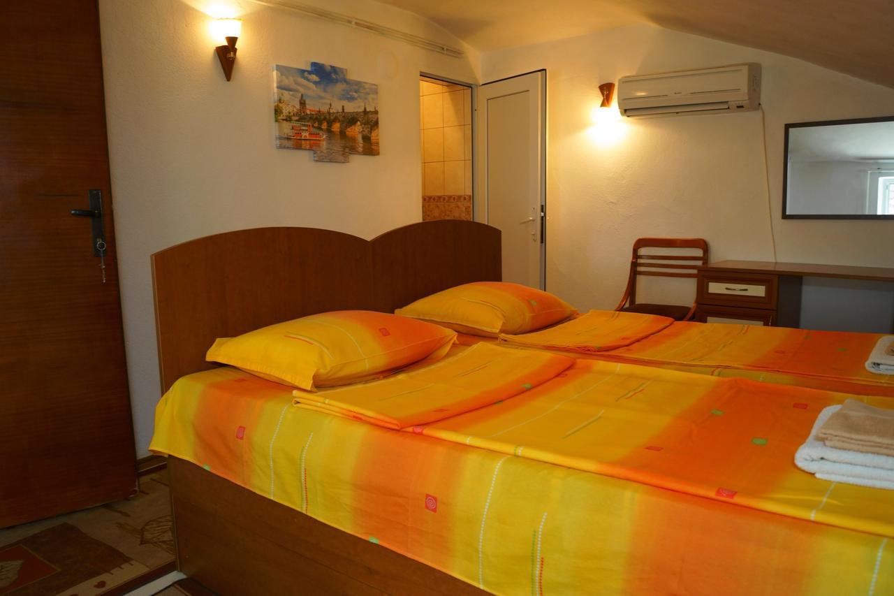 Guest House Perla Batchkovo Extérieur photo